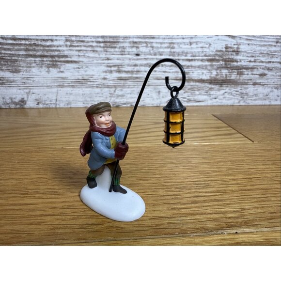 Dept 56 Caroling with Cratchit Family 58396 Heritage Village  Christmas Carol - Picture 9 of 13